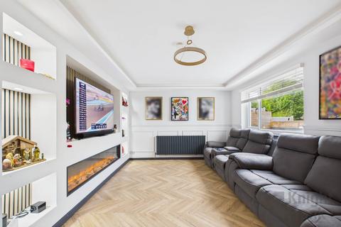 4 bedroom semi-detached house for sale, St Peter