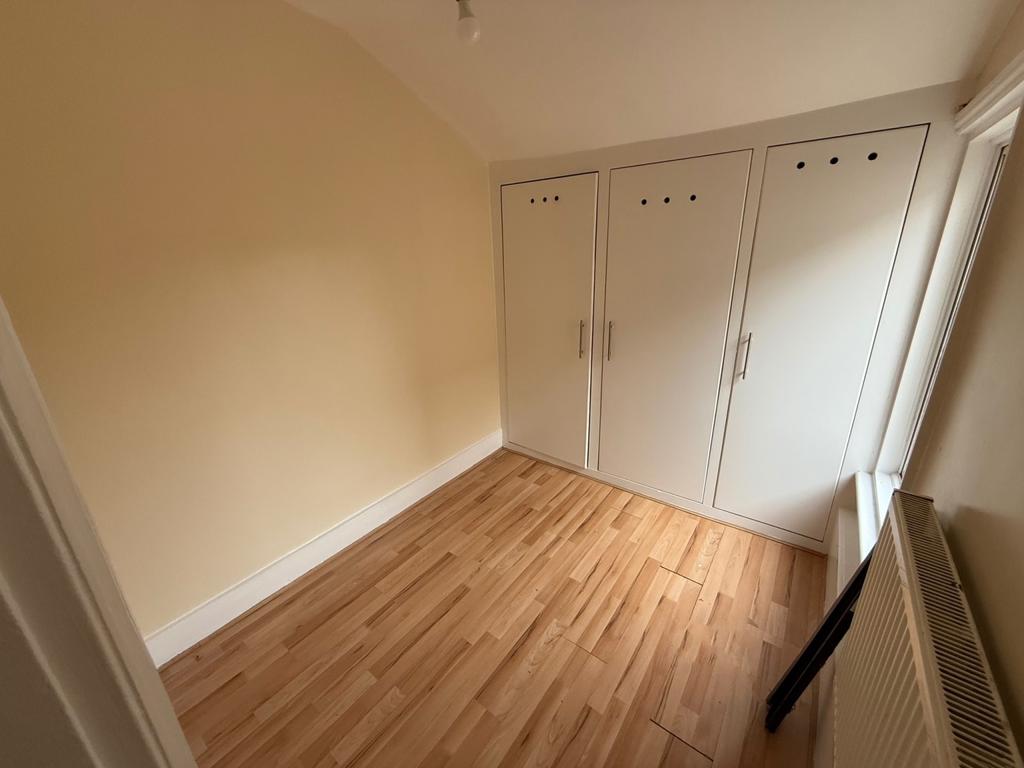 Bed 3 hill