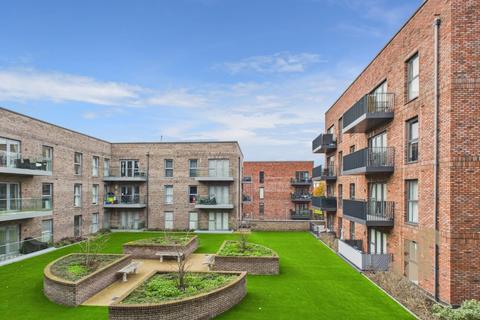 2 bedroom flat for sale, Regina Road, Chelmsford CM1