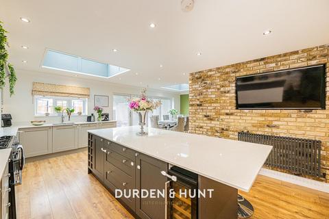 undefined, Hatch Road, Pilgrims Hatch, CM15