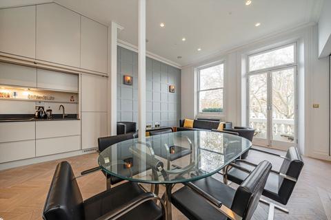 undefined, Earl's Court Square, London SW5