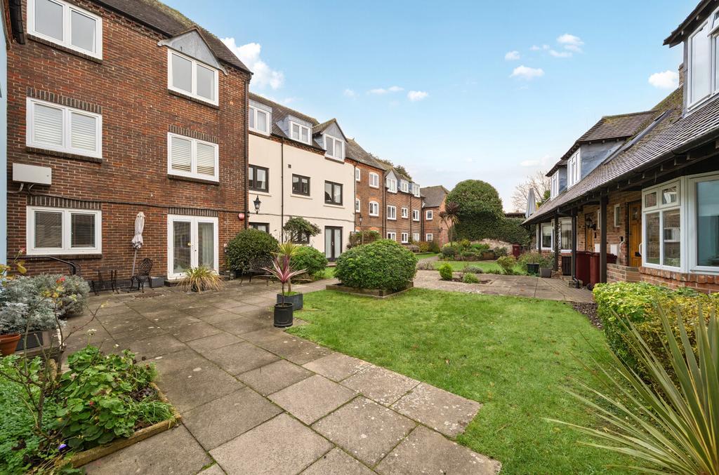 1386429-17-6932b1...