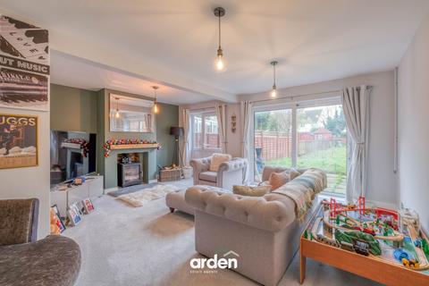 3 bedroom terraced house for sale, Village Street, Harvington, WR11
