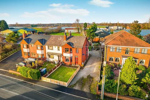 3 bedroom end of terrace house for sale, Moss Lane, Preston PR4
