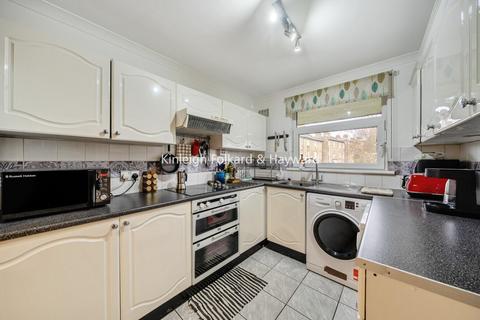 2 bedroom flat to rent, Granville Road, Southfields, London, SW18
