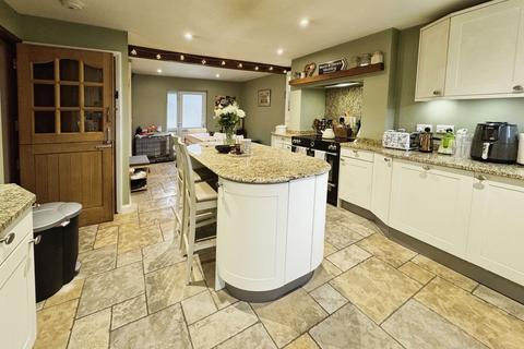3 bedroom semi-detached house for sale, Horns Lane, Broad Town, SN4