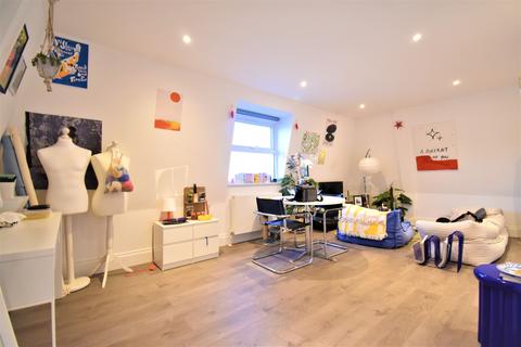 undefined, Ballards Lane, London, N12, London, N12