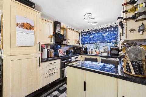 3 bedroom end of terrace house for sale, Weeksland Road, Torquay, TQ2 6EU