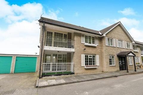 2 bedroom apartment for sale, Queen Margarets Road, Scarborough YO11