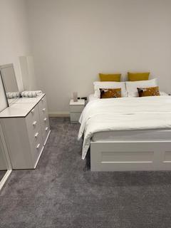 2 bedroom flat to rent, Paddington, Capital House