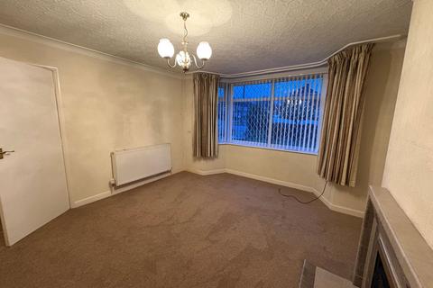 3 bedroom semi-detached house to rent, Hockley Road, Bilston WV14