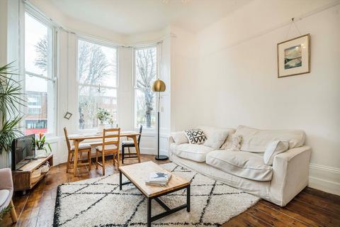 2 bedroom flat to rent, Bolton Road, London W4
