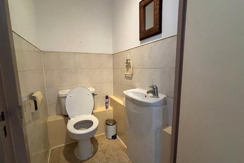 undefined, Garden Royal, Putney, SW15