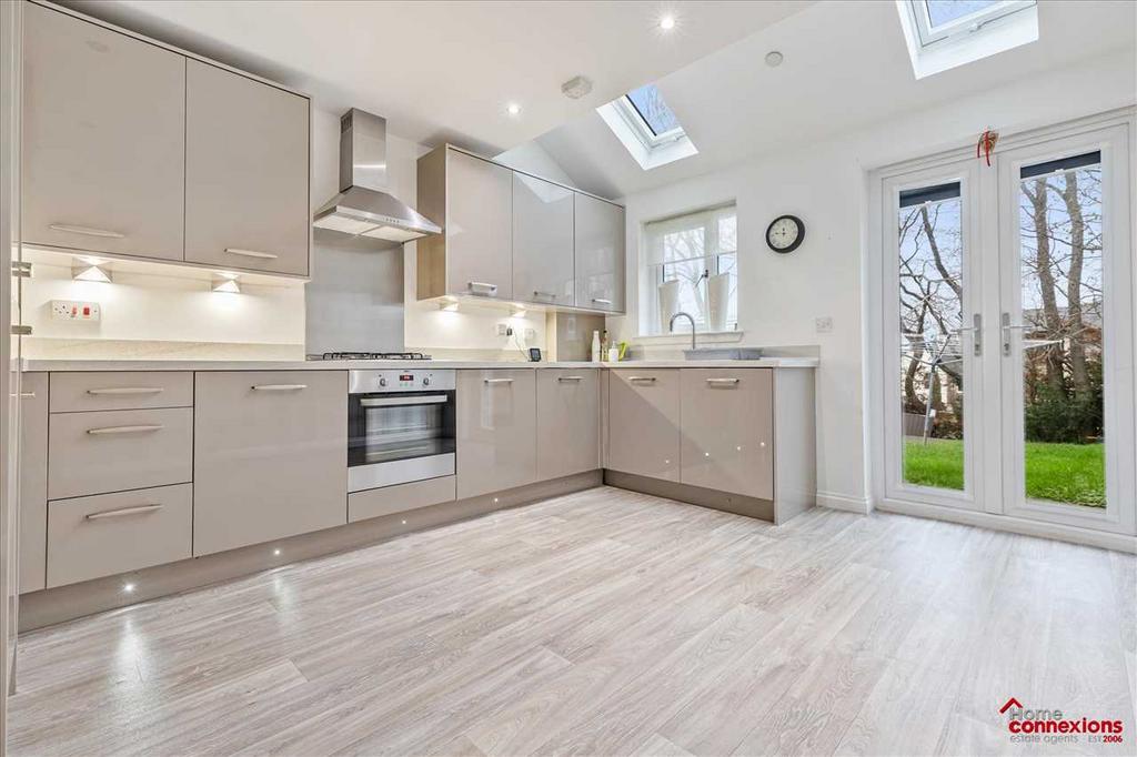 Kitchen Dining (1)