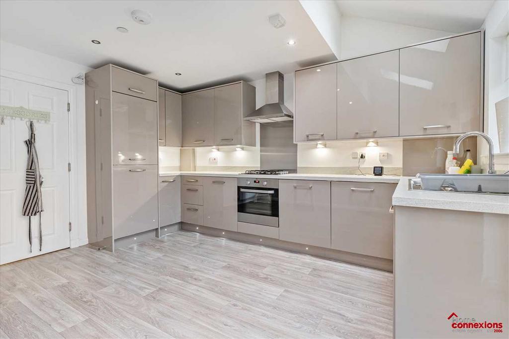 Kitchen Dining (3)