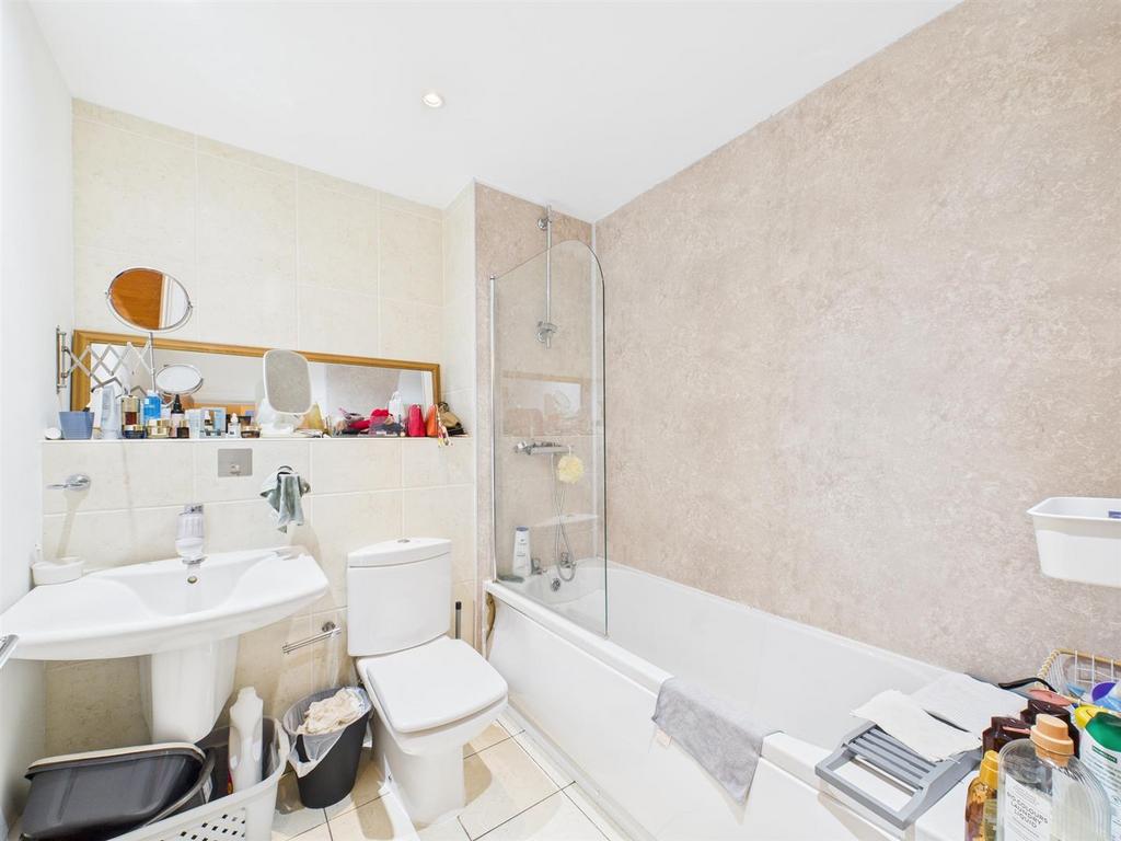 Bath 1.jpg