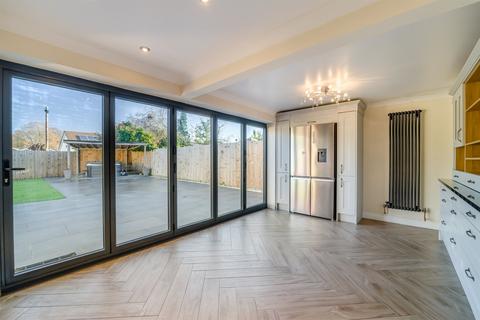 4 bedroom detached house for sale, Buzzard Close, Rogiet, Caldicot