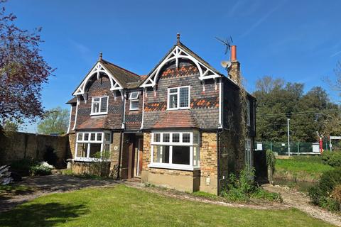 3 bedroom detached house for sale, Riverside House, Roydon