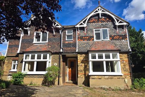3 bedroom detached house for sale, Riverside House, Roydon