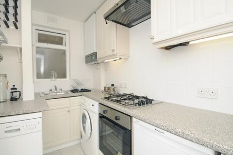 undefined, Wandsworth Bridge Road, London, SW6