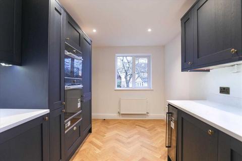 undefined, Chatsworth Drive, Wellingborough