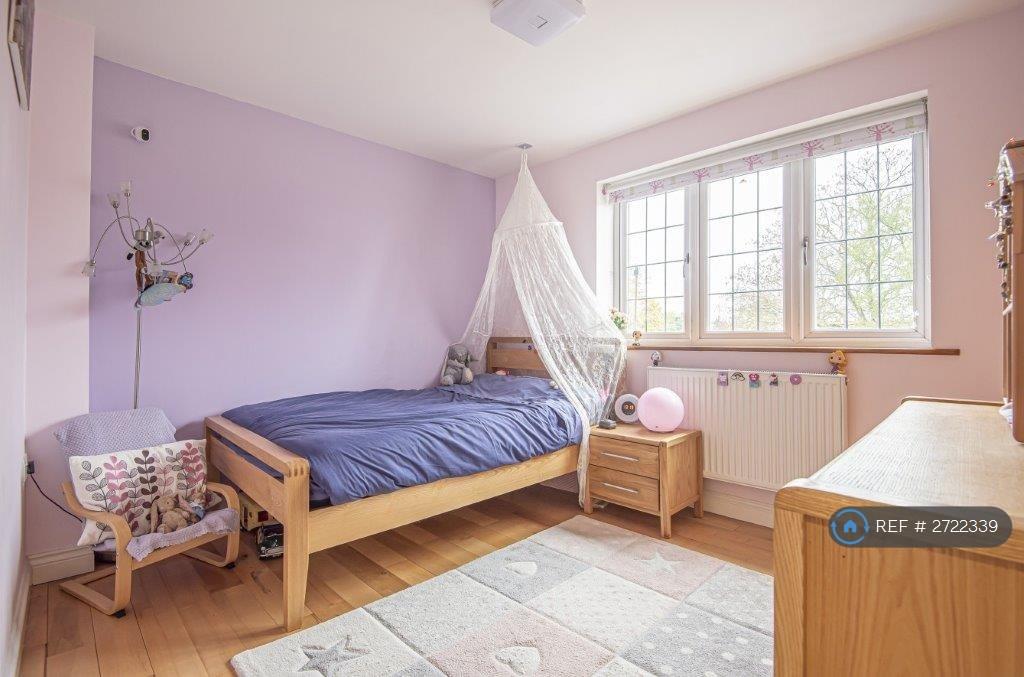 Bedroom 3- Large Double Bedroom