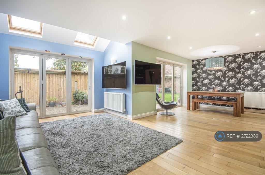 Open Plan Living Space Wired For Multimedia