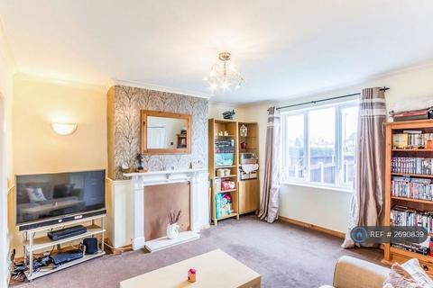 3 bedroom semi-detached house to rent, Argyll Avenue, Doncaster, DN2