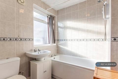 3 bedroom semi-detached house to rent, Argyll Avenue, Doncaster, DN2