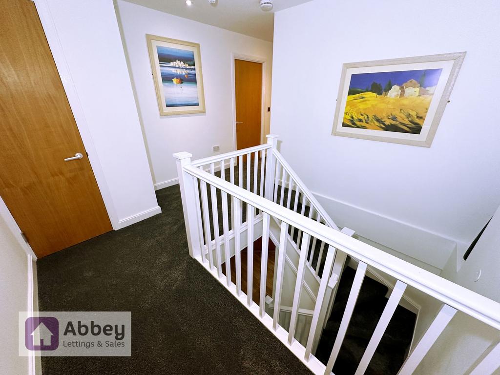 Stairs & 1st Floor Landing