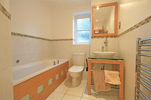 undefined, Autumn Grove, Bromley BR1