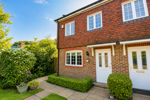 3 bedroom end of terrace house for sale, Autumn Grove, Bromley BR1
