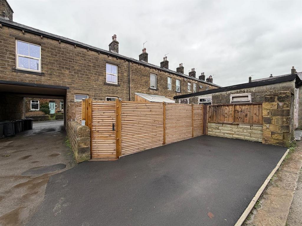 18 North Street Silsden exterior.jpg