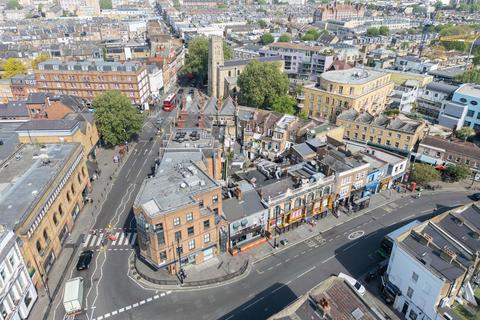 Pub to rent, 490-492 Fulham Rd London SW6 1BY
