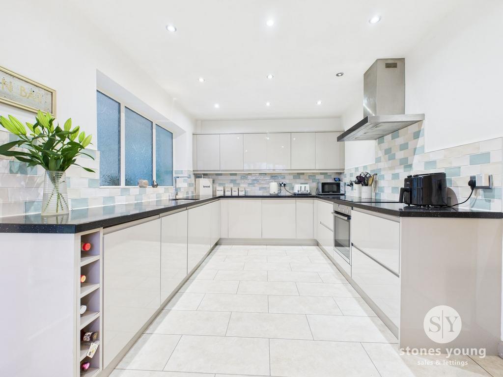 Kitchen / Diner