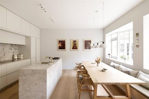 2 bedroom apartment to rent, Rutland Gardens Mews, London, SW7