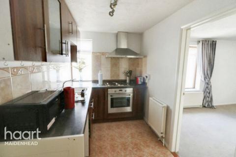 undefined, Nine Mile Ride, WOKINGHAM