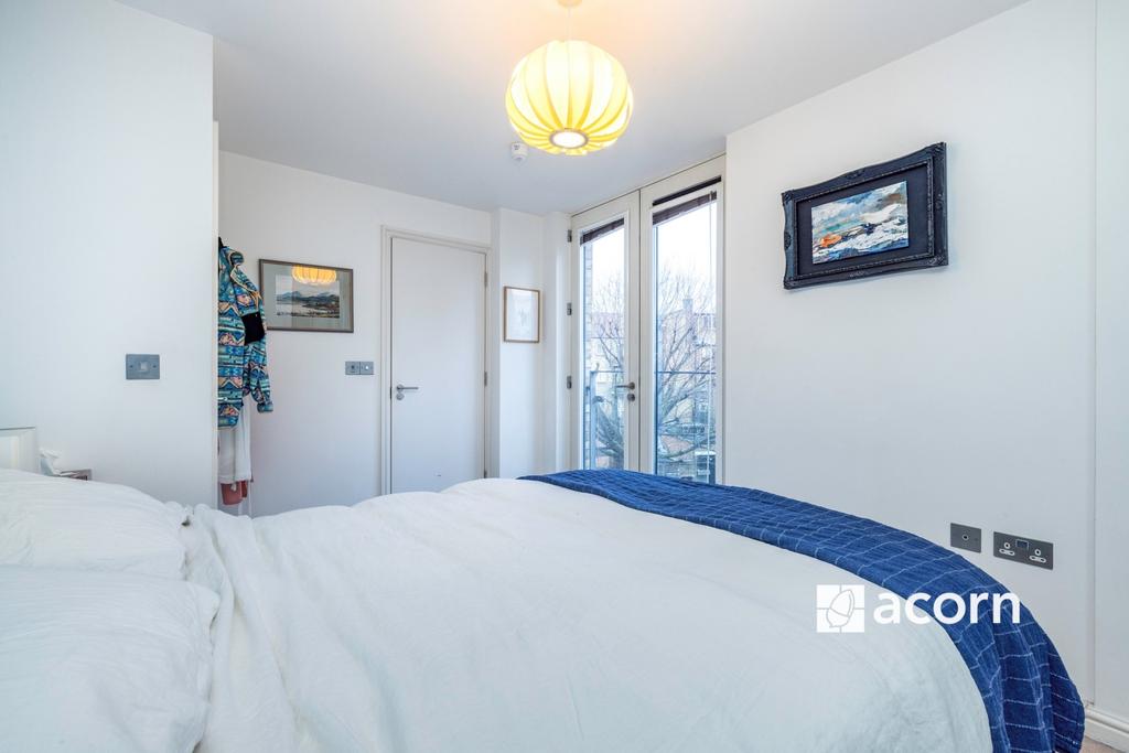 498ed101-7fd4-f01...