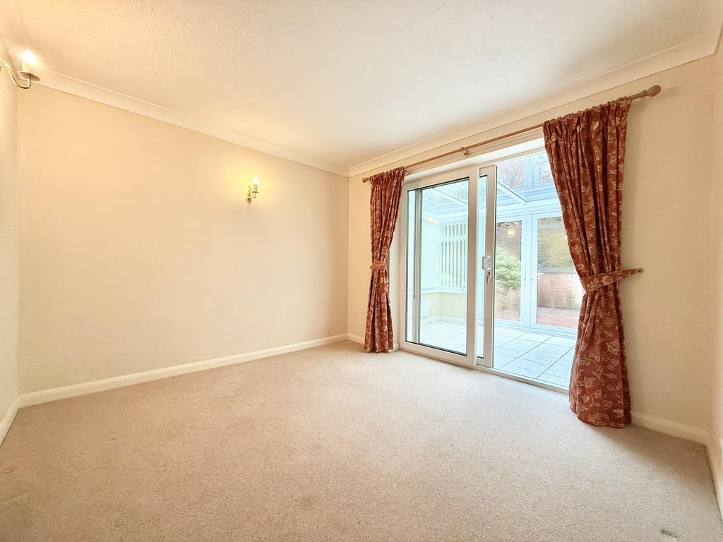 Dining Room/Bedroom 3