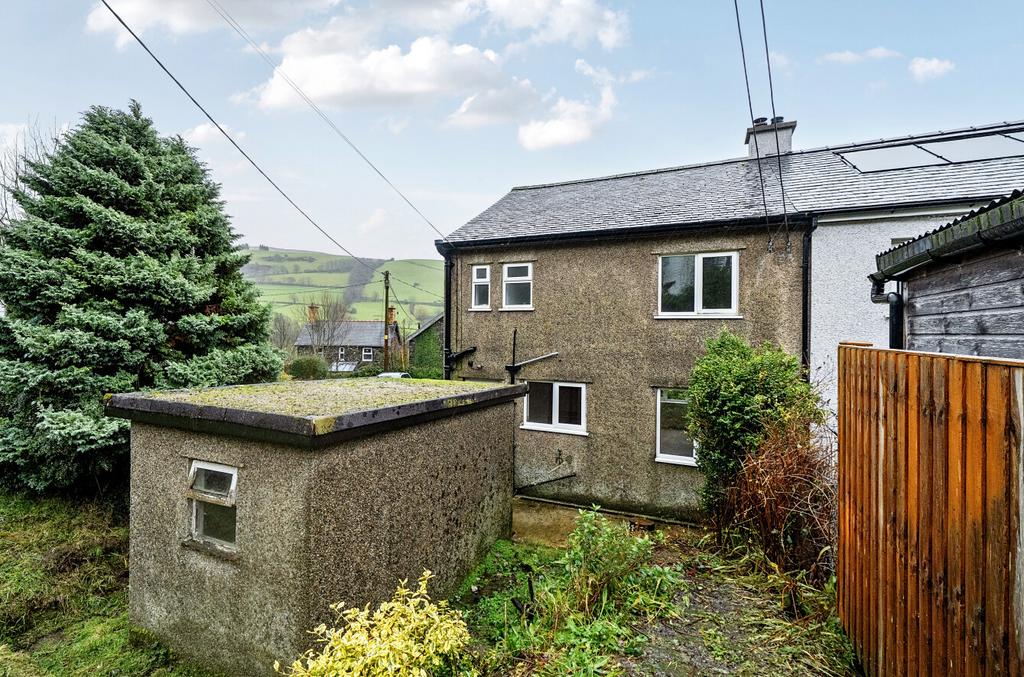 1384460-4-692d932...