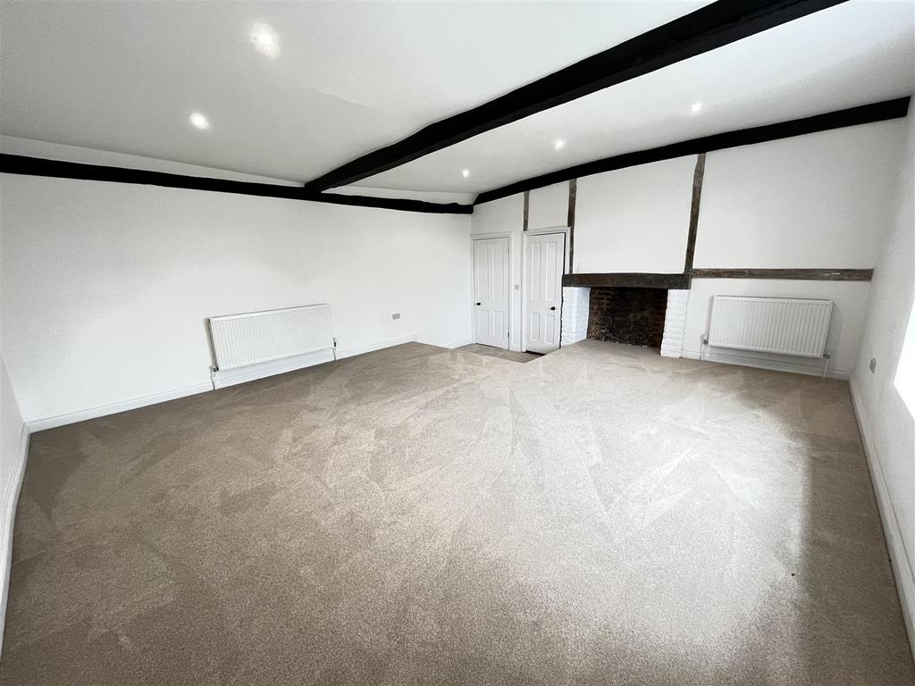 Master Bedroom2.jpeg