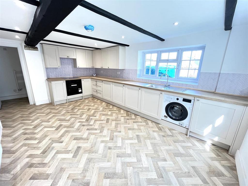 Kitchen.jpeg