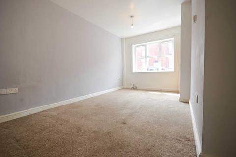 2 bedroom terraced house to rent, Luton Road, Stockport SK5