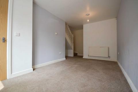 2 bedroom terraced house to rent, Luton Road, Stockport SK5