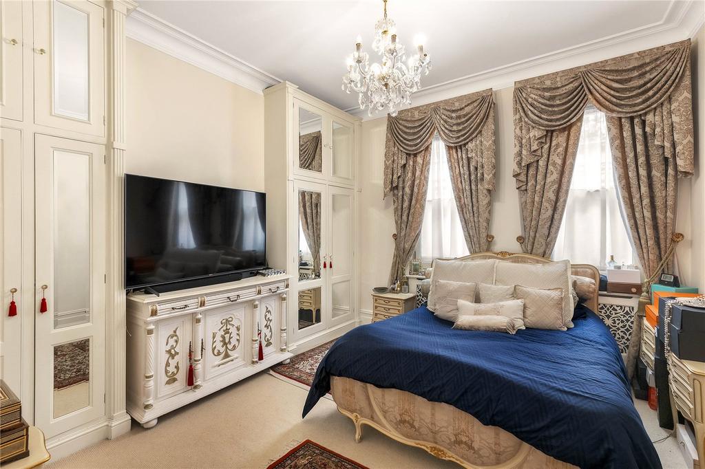 Principal Bedroom