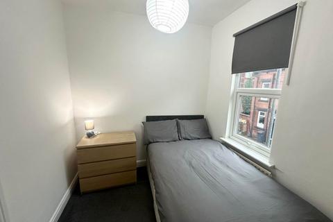 undefined, Glebe Avenue (Room 1), West Yorkshire LS5