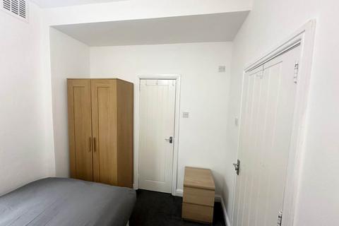 undefined, Glebe Avenue (Room 1), West Yorkshire LS5