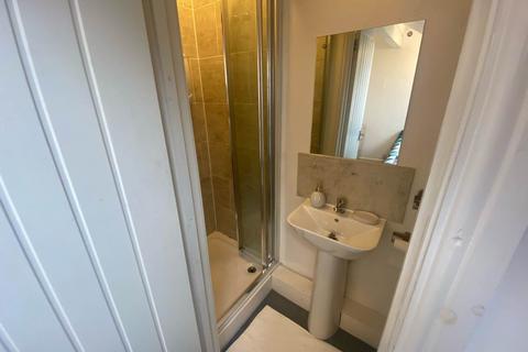 undefined, Glebe Avenue (Room 3), West Yorkshire LS5