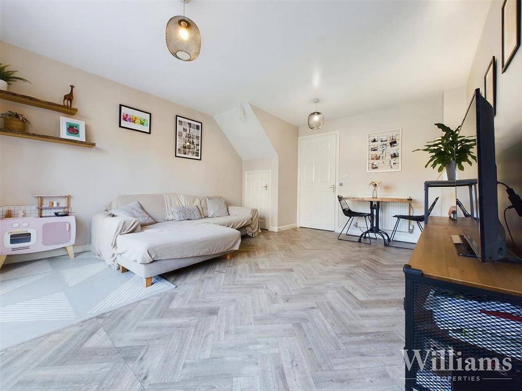 CAM04950 G0-PR0022-STILL003.jpg