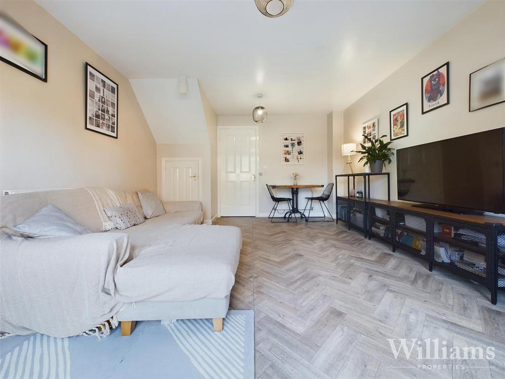 CAM04950 G0-PR0022-STILL004.jpg